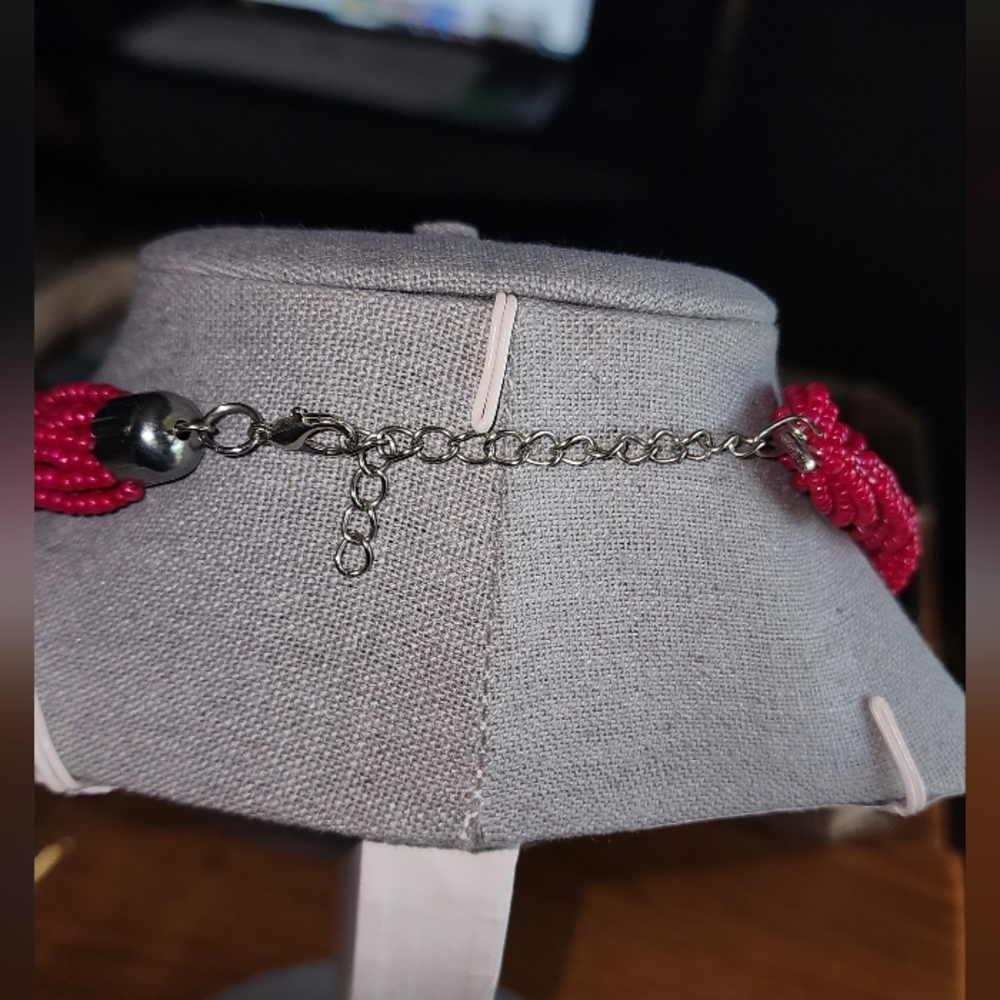 PAPARAZZI BRIZILIAN EUC RED SILVER BEAD NECKLACE - Picture 3 of 3